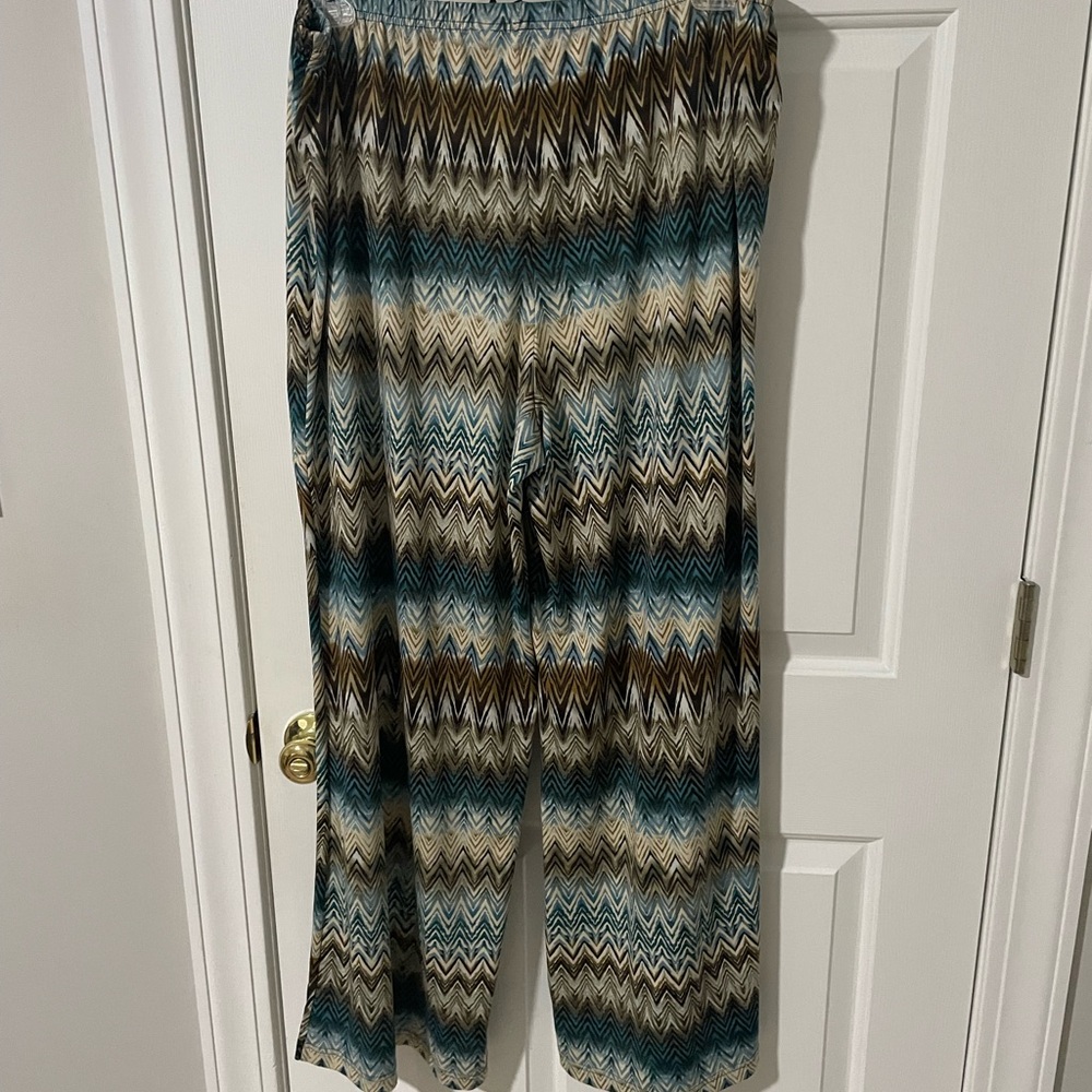 New directions pallazzo pants chevron pattetn 1x